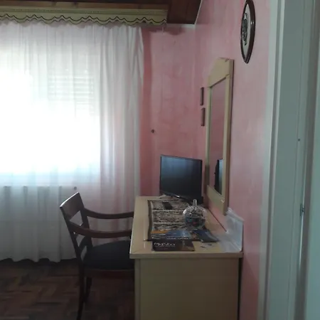 Santa Barbara إيغليزياس